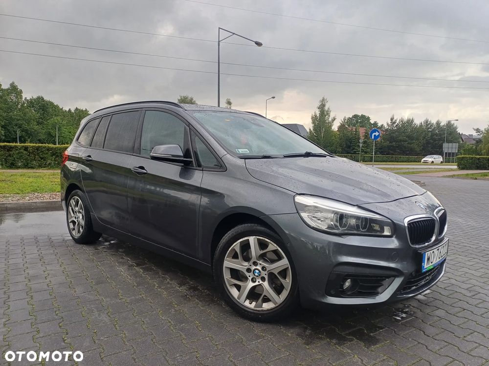 BMW Seria 2 218d - 1