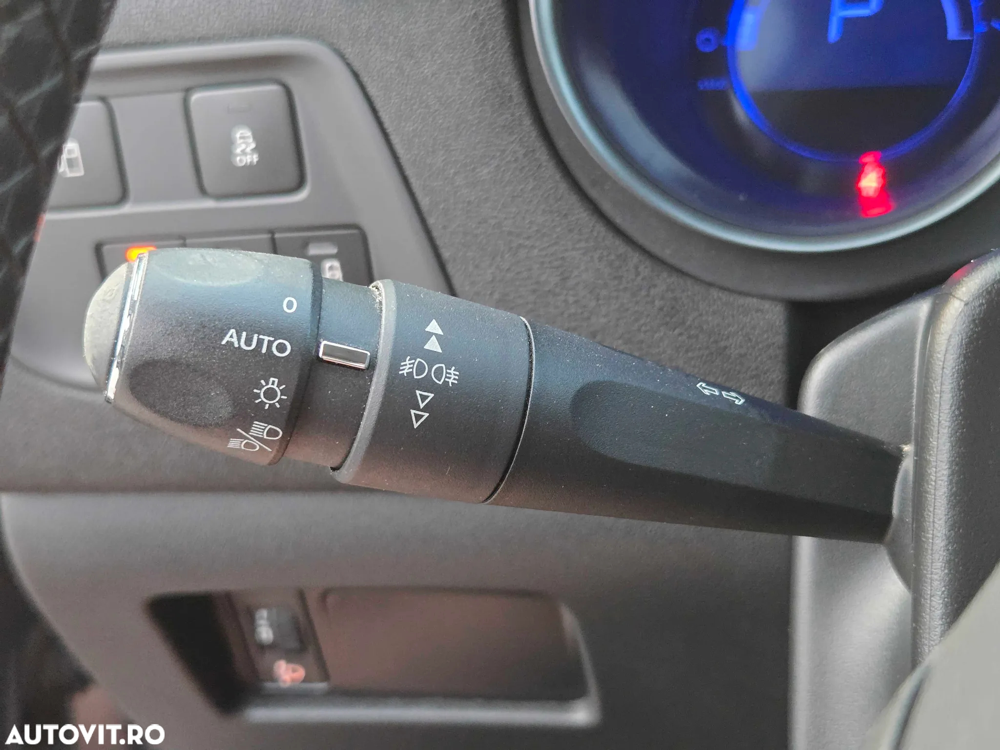 Citroën C4 1.2 PureTech S&S EAT8 Feel - 28