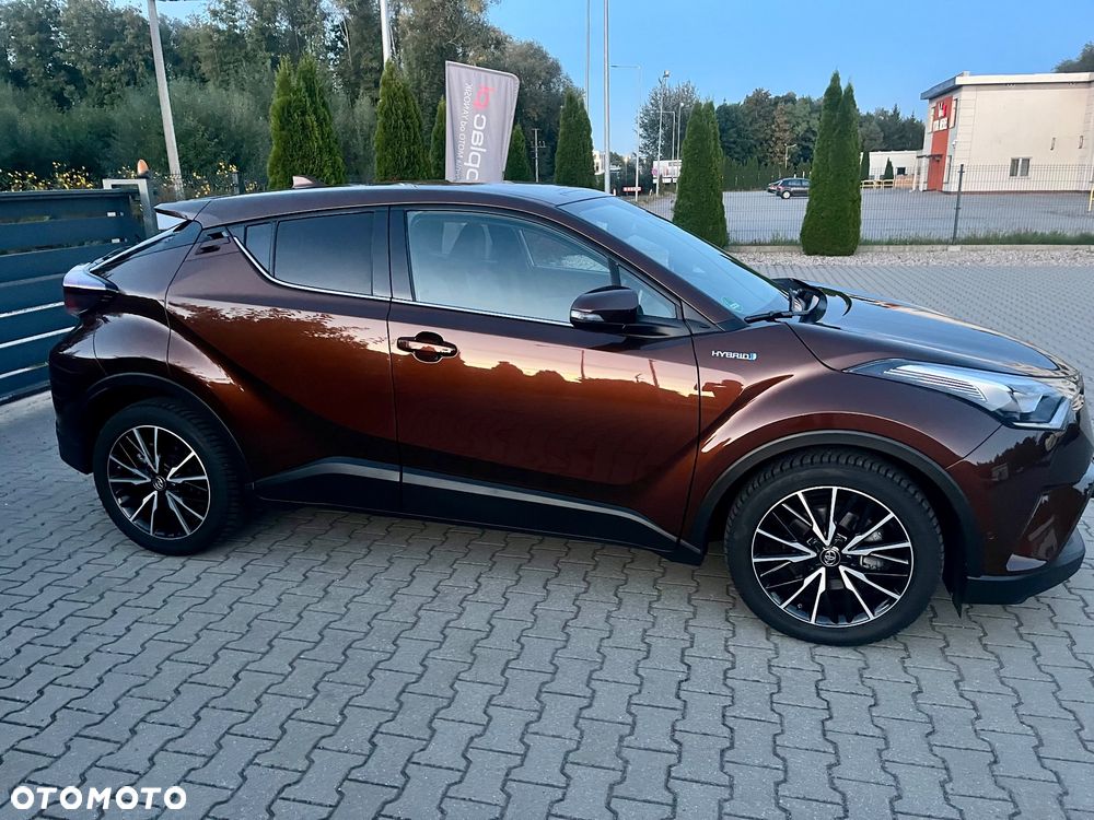 Toyota C-HR - 11