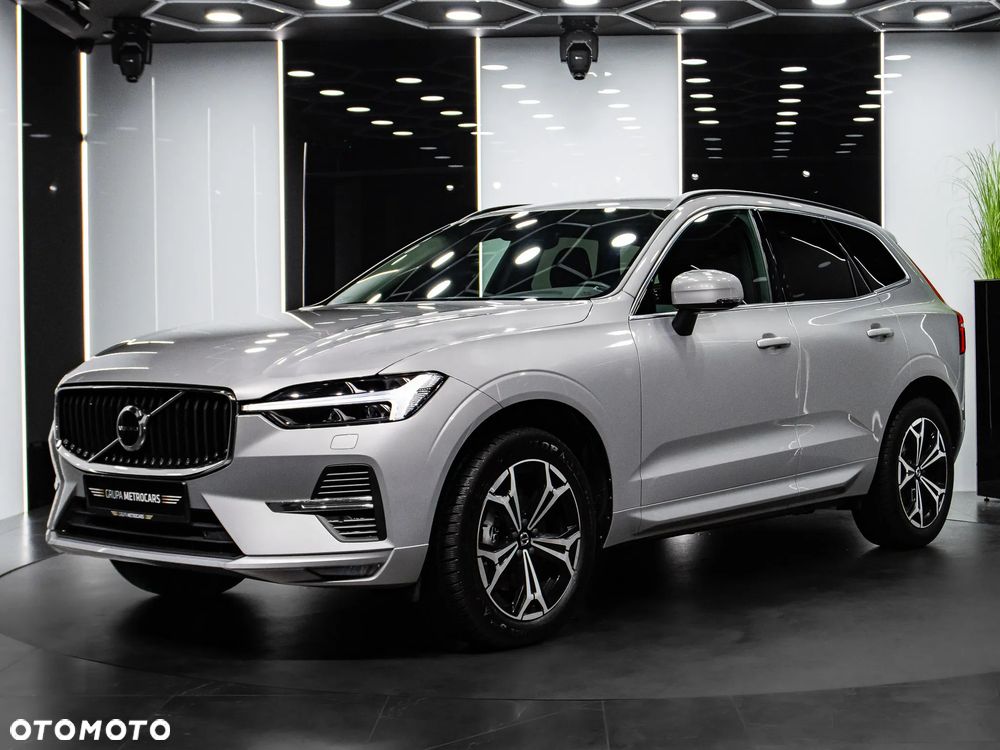 Volvo XC 60 B4 B Momentum Pro - 2