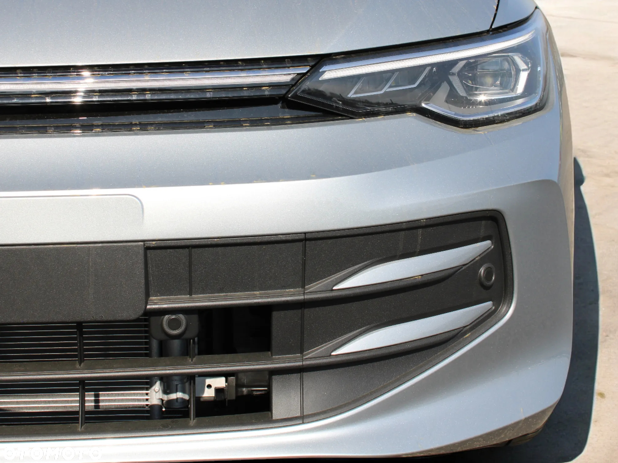 Volkswagen Golf VIII 1.5 TSI Special Edition - 9