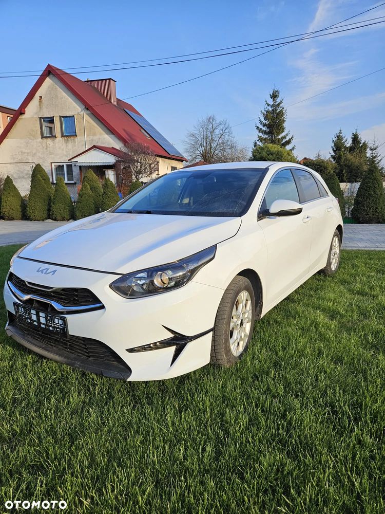 Kia Ceed 1.0 T-GDI ISG Dream Team Edition - 12
