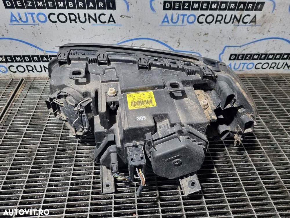 Far Dreapta BMW X3 E83 2003 - 2006 SUV 4 Usi (1362) Fara xenon - 3