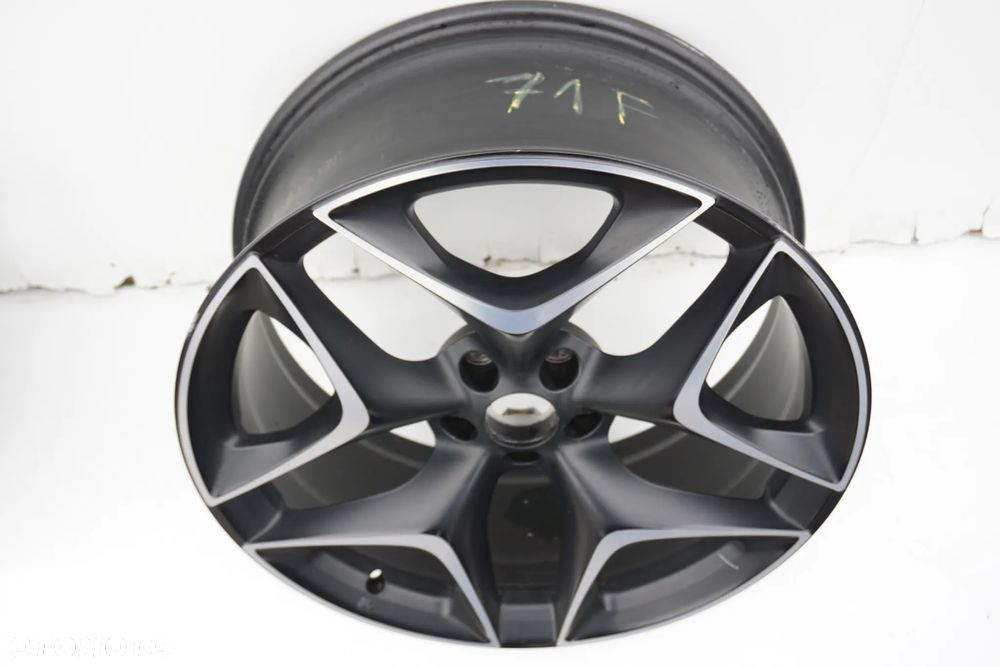 Alfa Romeo 5x110 20 8,5J et31 50903607 - 3