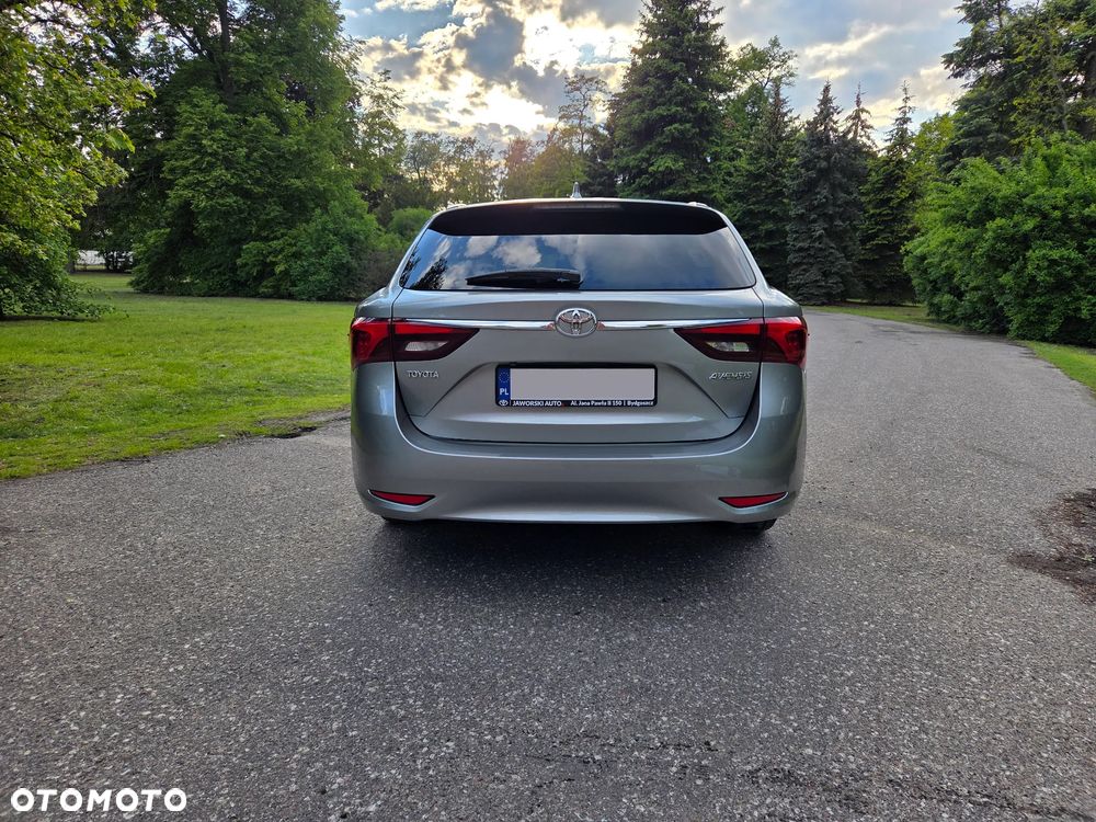 Toyota Avensis 1.6 D-4D Prestige - 6