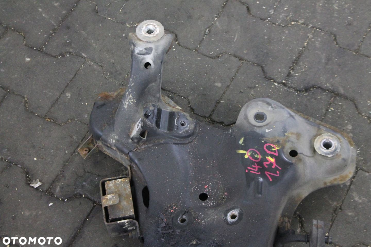 SANKI WÓZEK KOŁYSKA PRZÓD HYUNDAI I40 11-19 - 5