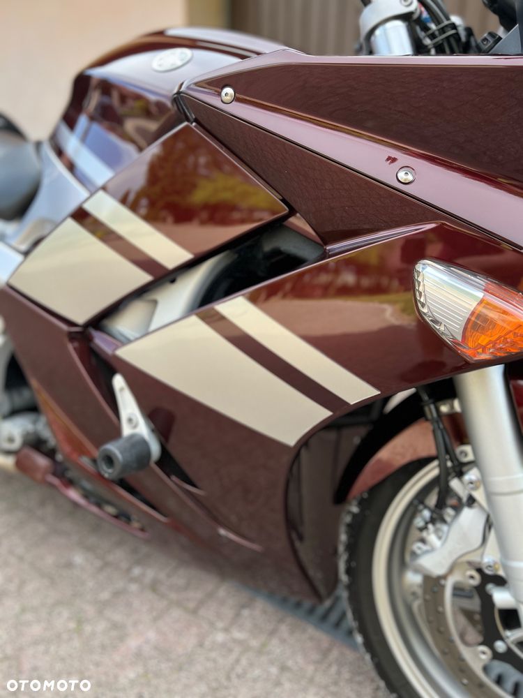 Yamaha FJR - 13