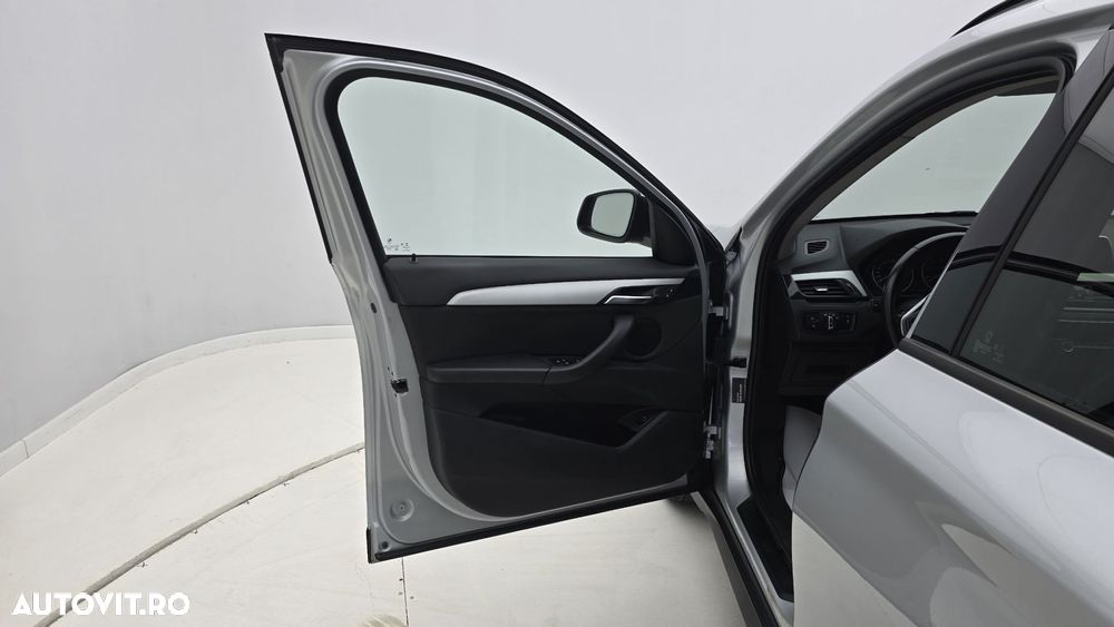 BMW X1 xDrive20d AT - 10