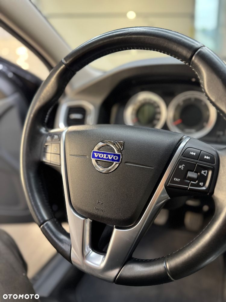 Volvo V60 D4 Momentum - 20