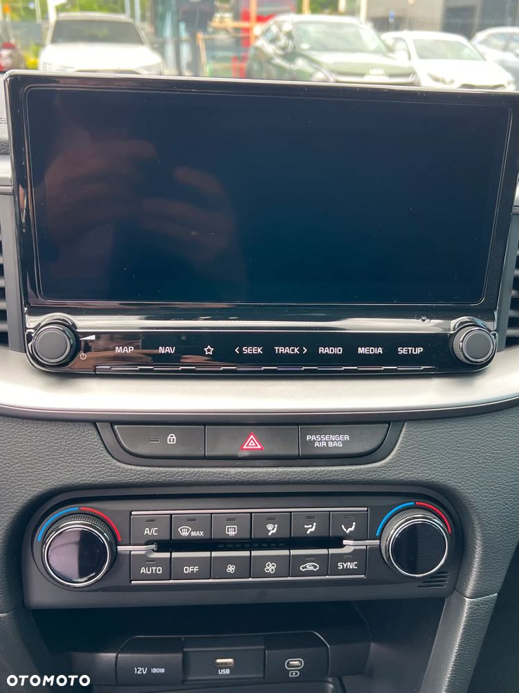 Kia XCeed 1.5 T-GDI M - 16