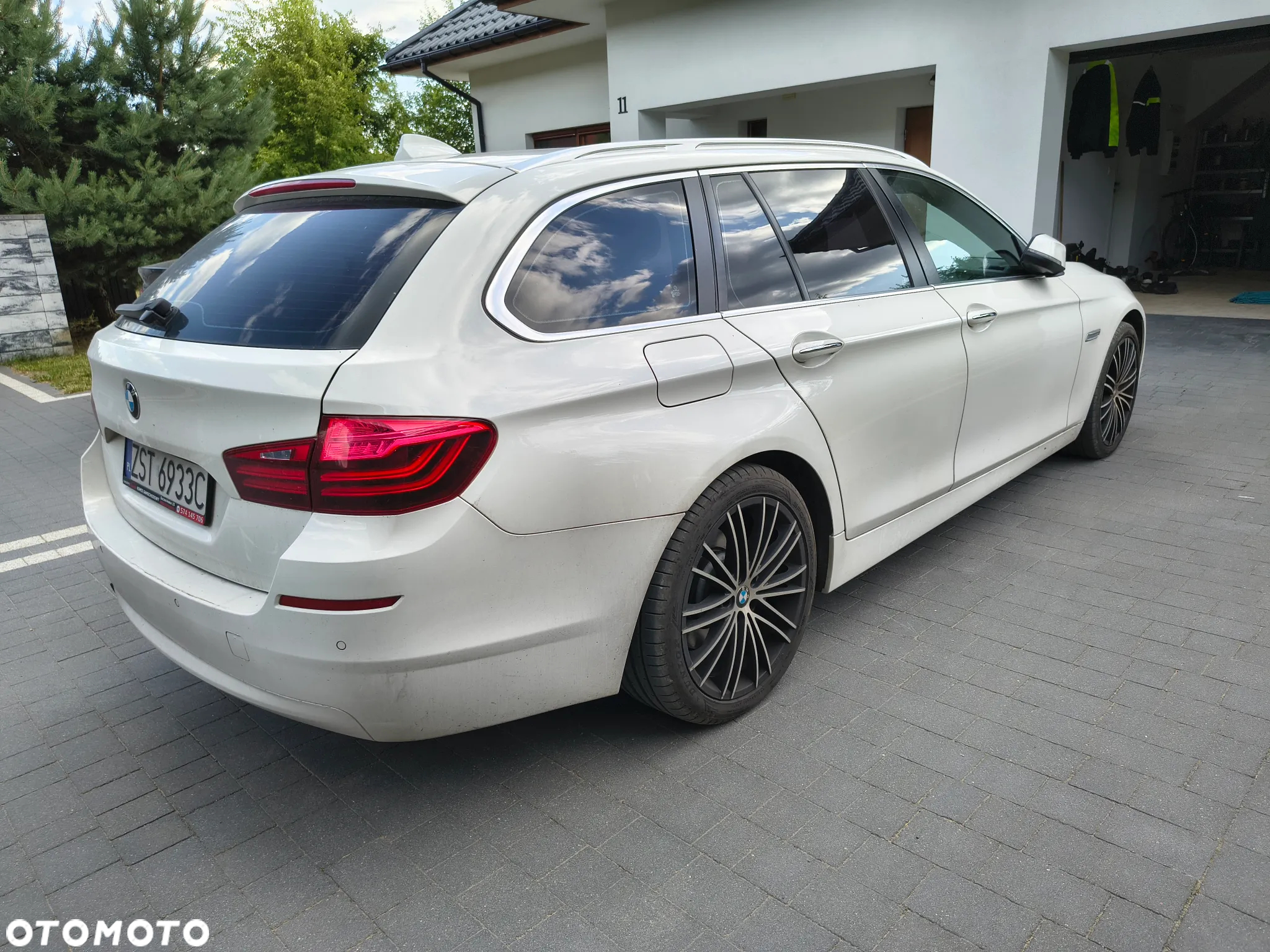 BMW Seria 5 525d Touring - 6
