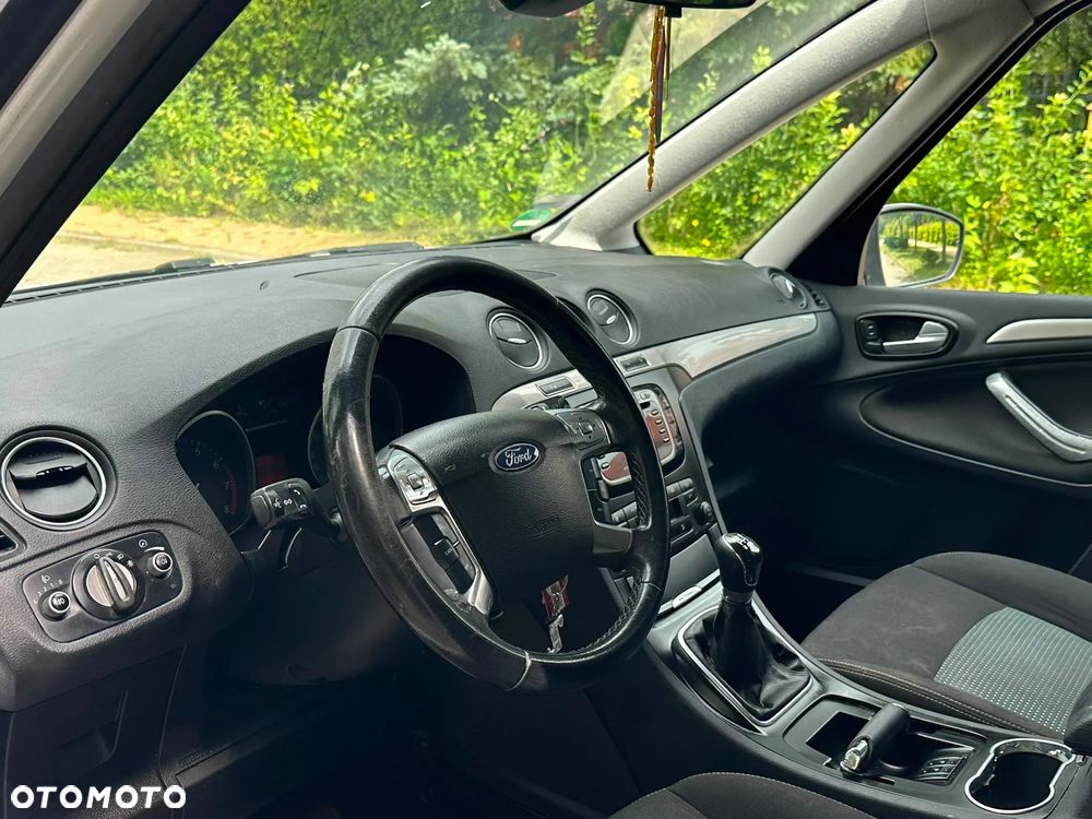 Ford Galaxy 2.0 Ambiente - 8