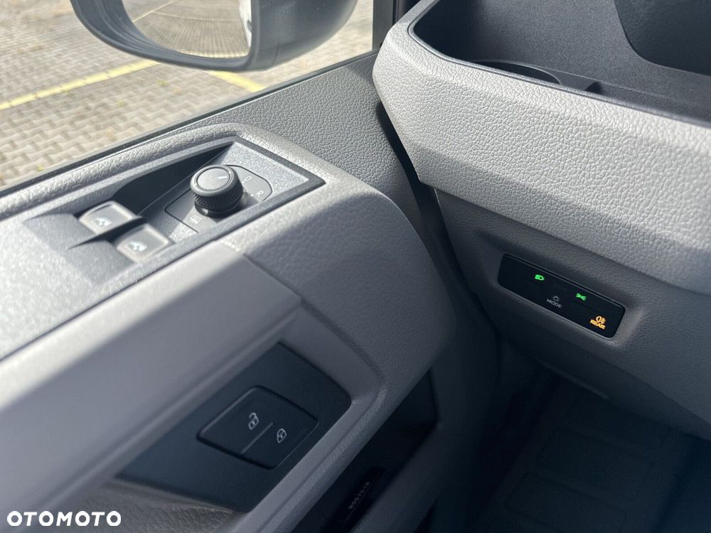 Volkswagen Crafter Furgon - 21