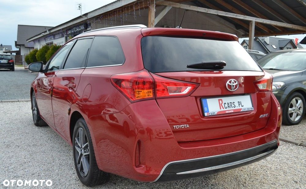 Toyota Auris 1.33 VVT-i Terra - 3