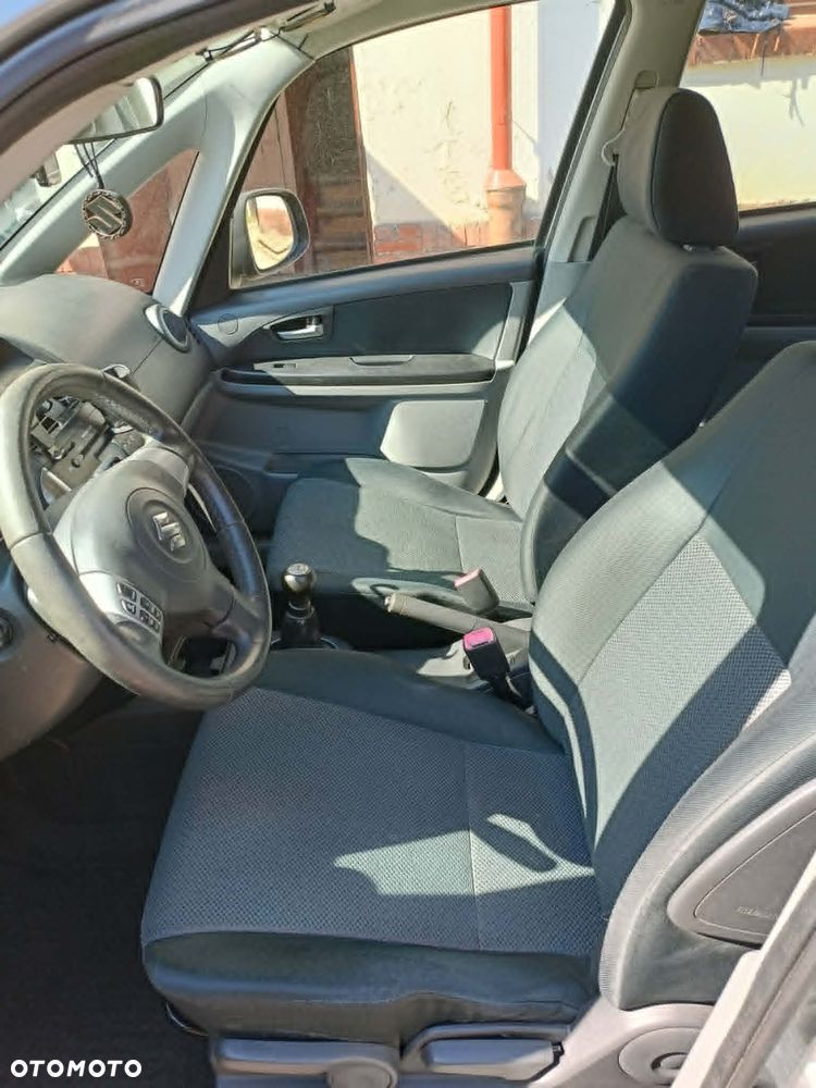 Suzuki SX4 1.6 VVT 4x2 Comfort - 9