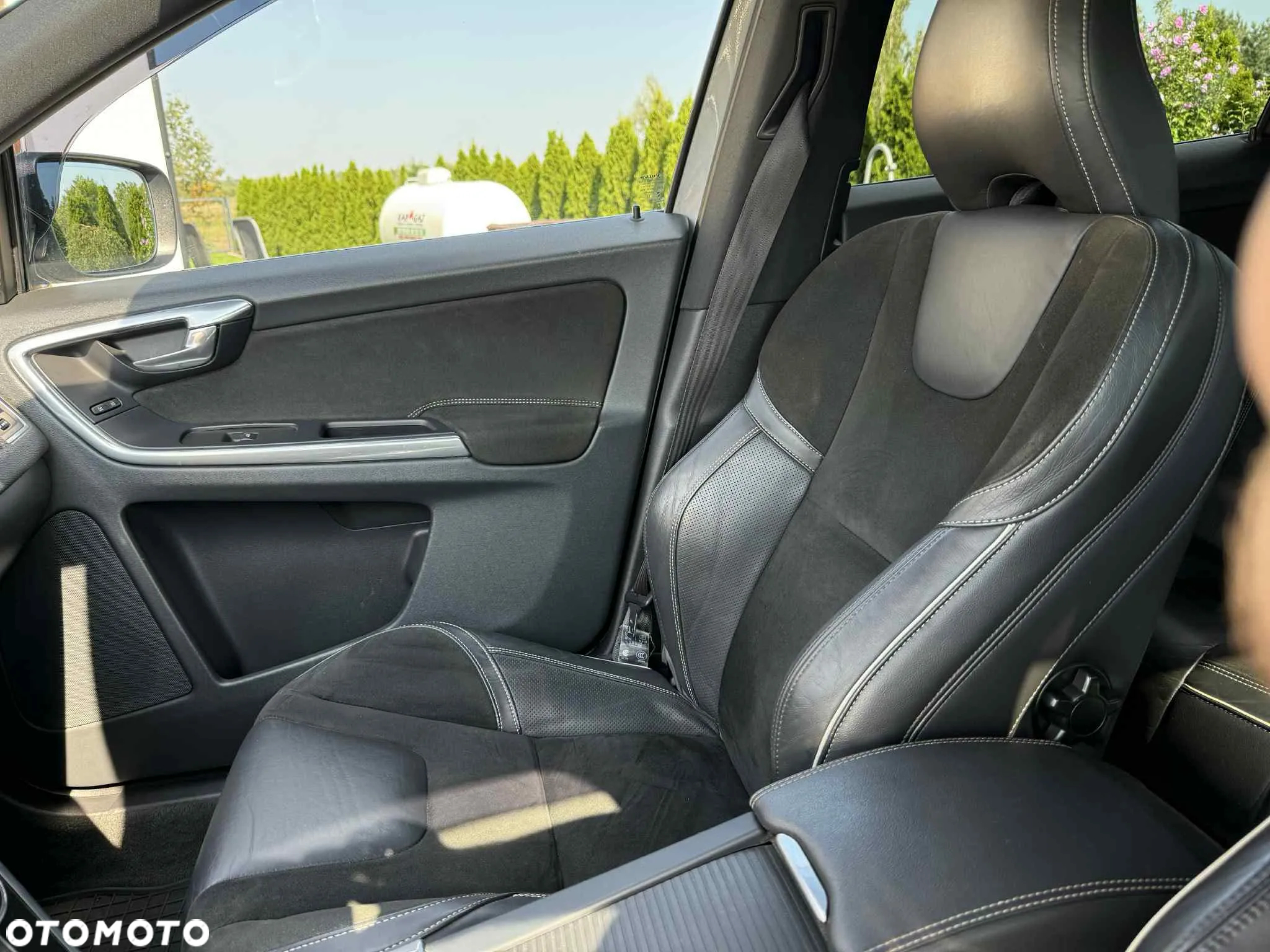 Volvo XC 60 - 22
