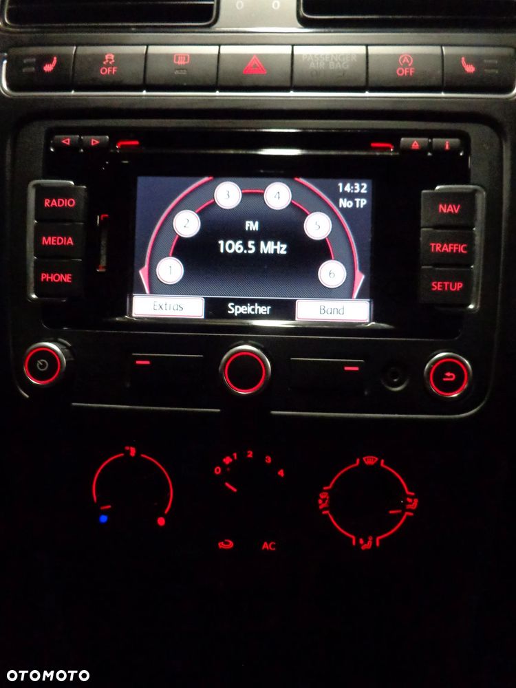 Volkswagen Polo - 8