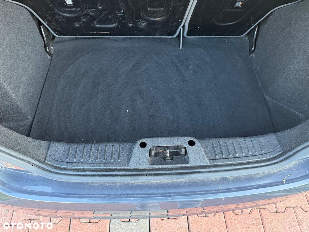 Kia Rio 1.1 CRDI Dream Team Edition - 14