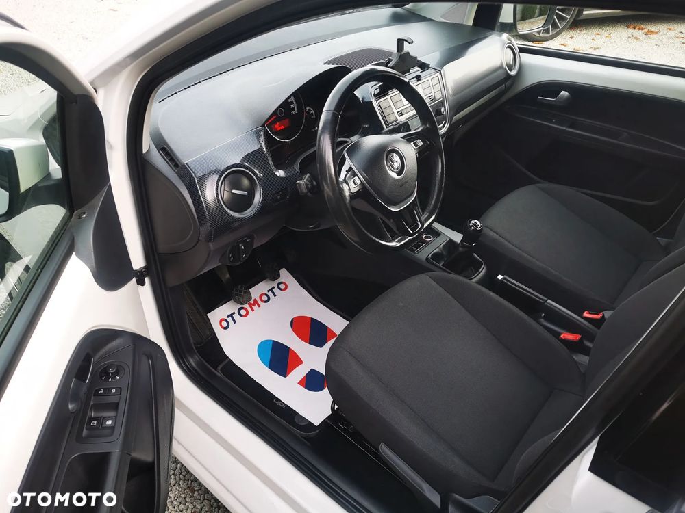 Volkswagen up! high - 12