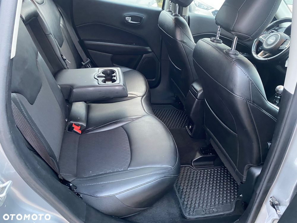 Jeep Compass 1.4 MultiAir Longitude - 36