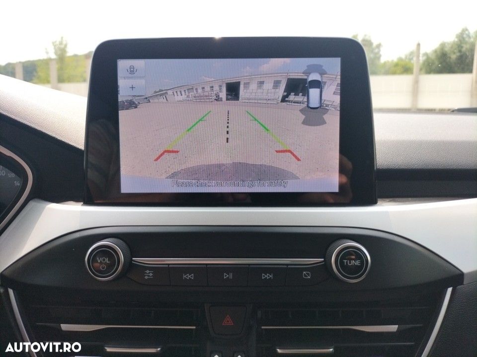 Ford Focus - 21