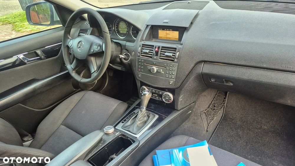 Mercedes-Benz Klasa C 220 CDI DPF Automatik - 24