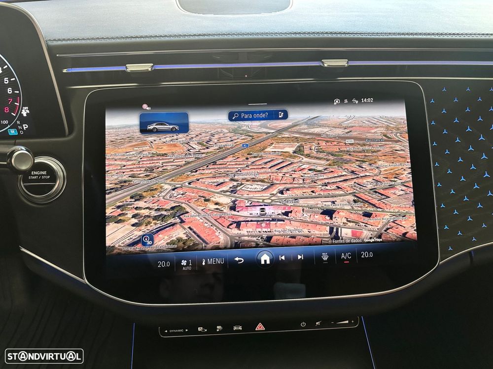 Mercedes-Benz E 300 e 4Matic - 12