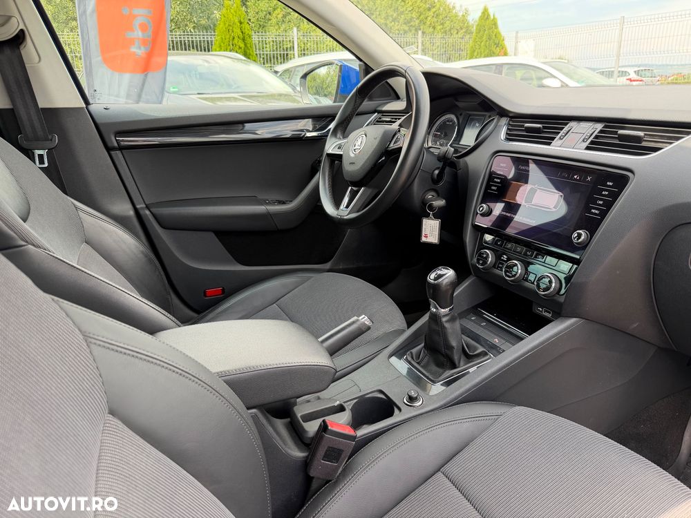 Skoda Octavia 1.6 TDI Drive - 6