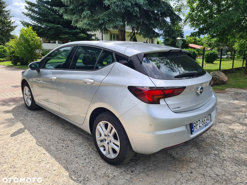 Opel Astra - 16