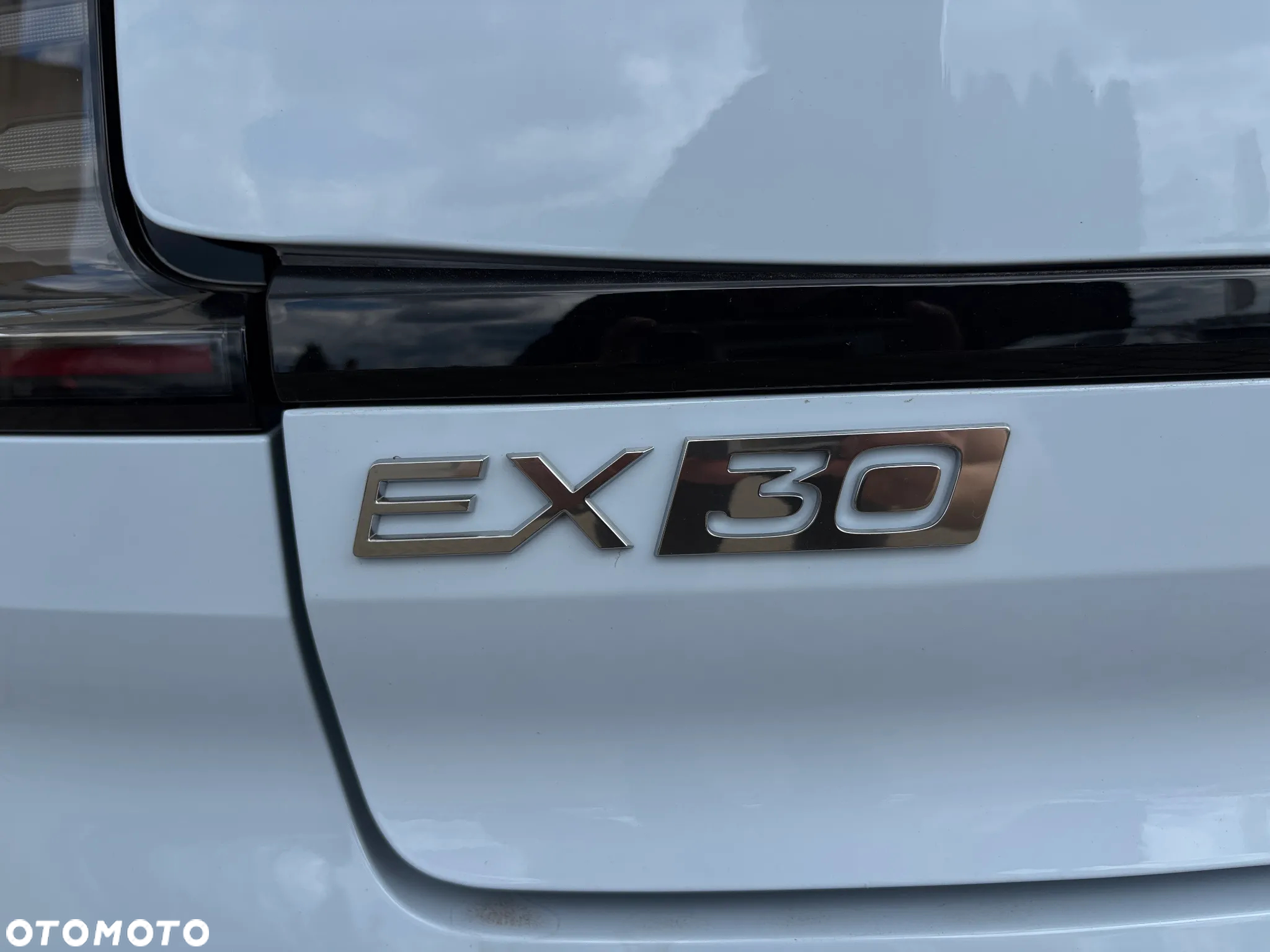 Volvo EX30 69kWh Single Motor Long Range Core - 17