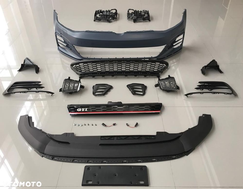 VW GOLF VII  2017  - 2020 PRZEDNI ZDERZAK (inne części: listwa błotnik grill lampa osłona drzwi) - 1