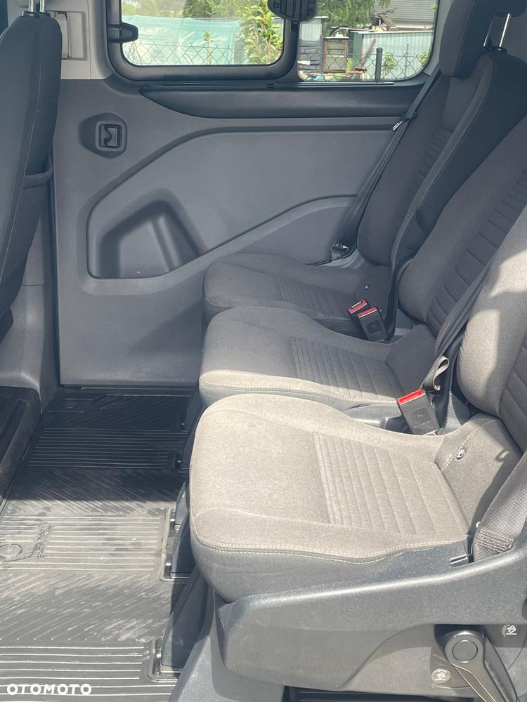 Ford Tourneo Custom 2.0 EcoBlue L2 Titanium - 13