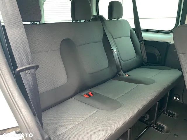 Renault Trafic SpaceClass 2.0 dCi - 22