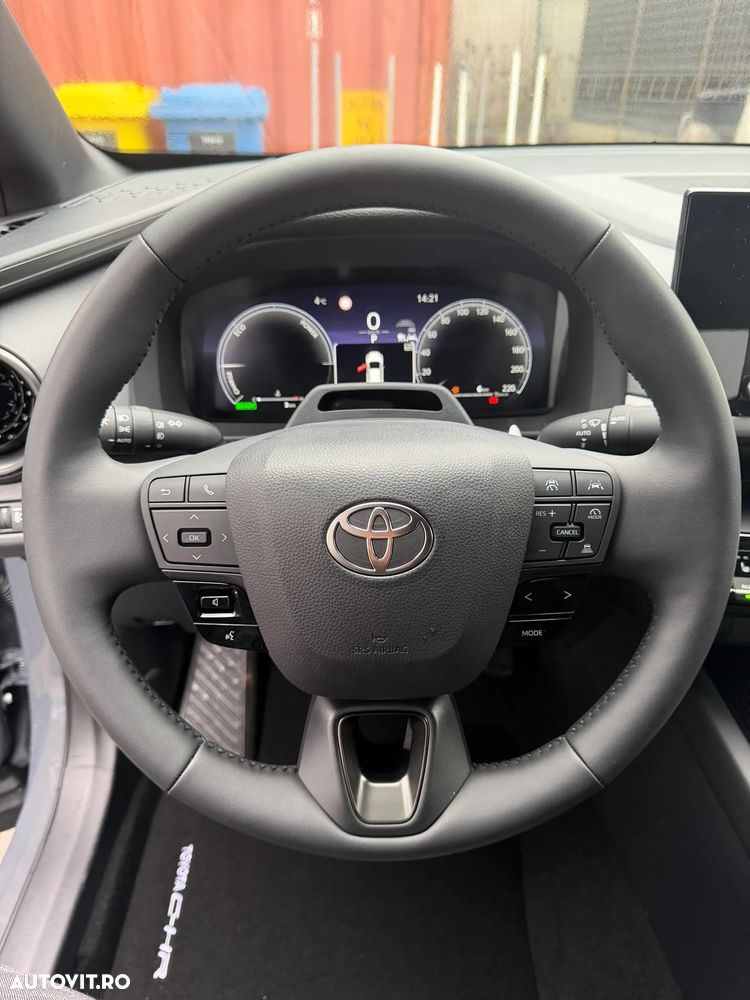 Toyota C-HR 1.8 HEV 140 CP 4x2 CVT Dynamic - 16