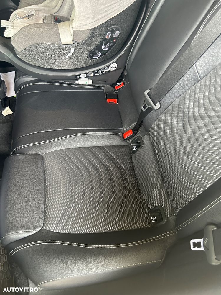Mercedes-Benz A 180 d Aut. - 9