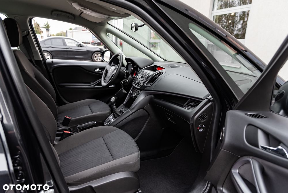 Opel Zafira Tourer 1.4 Turbo Sport - 23