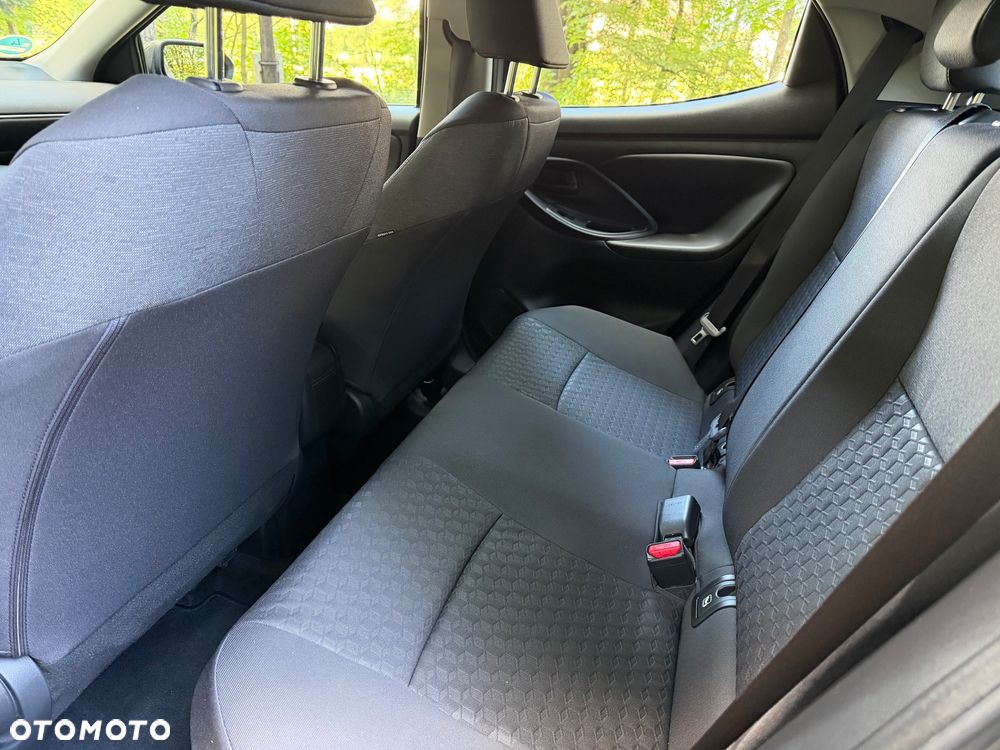 Toyota Yaris 1.5 VVT-i Team Deutschland - 11