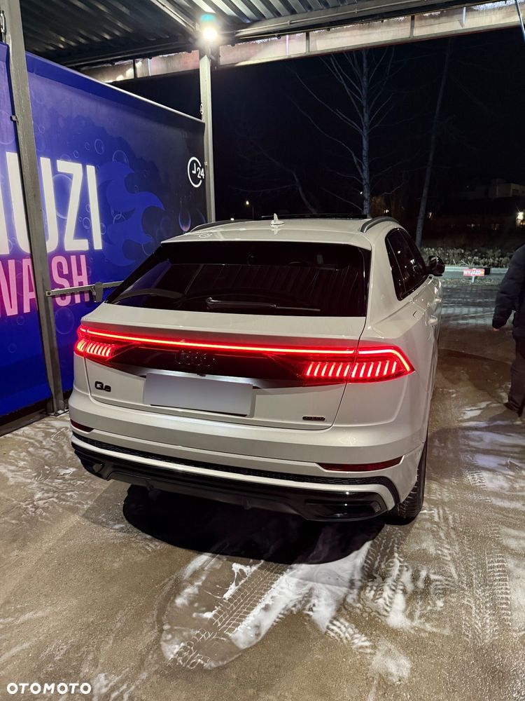 Audi Q8 - 6