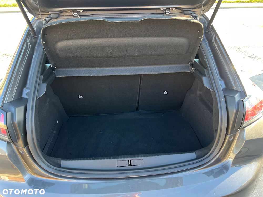 Peugeot 208 Benzin 100 Business - 28