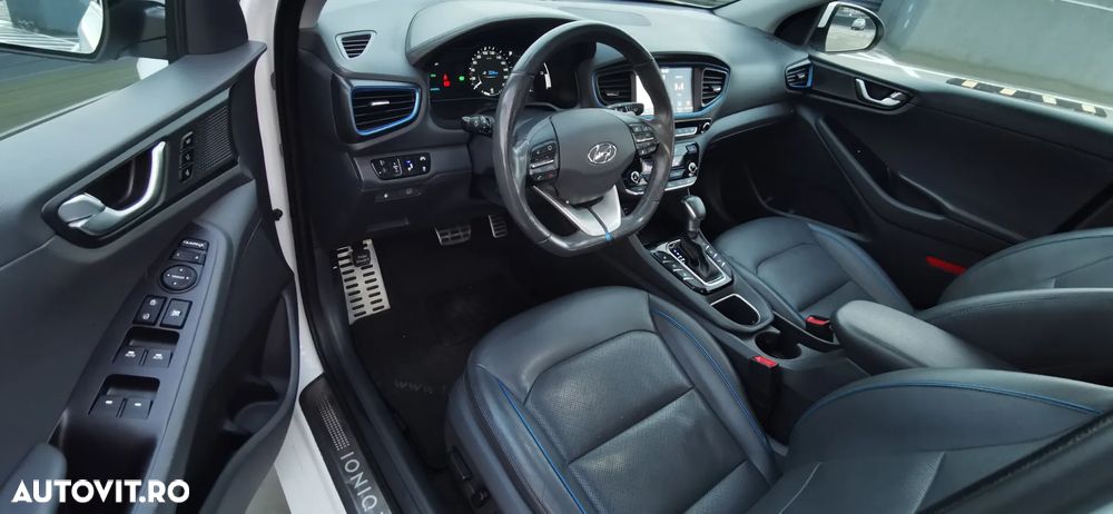 Hyundai IONIQ 1.6 GDI Premium - 11