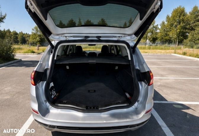 Ford Mondeo - 4