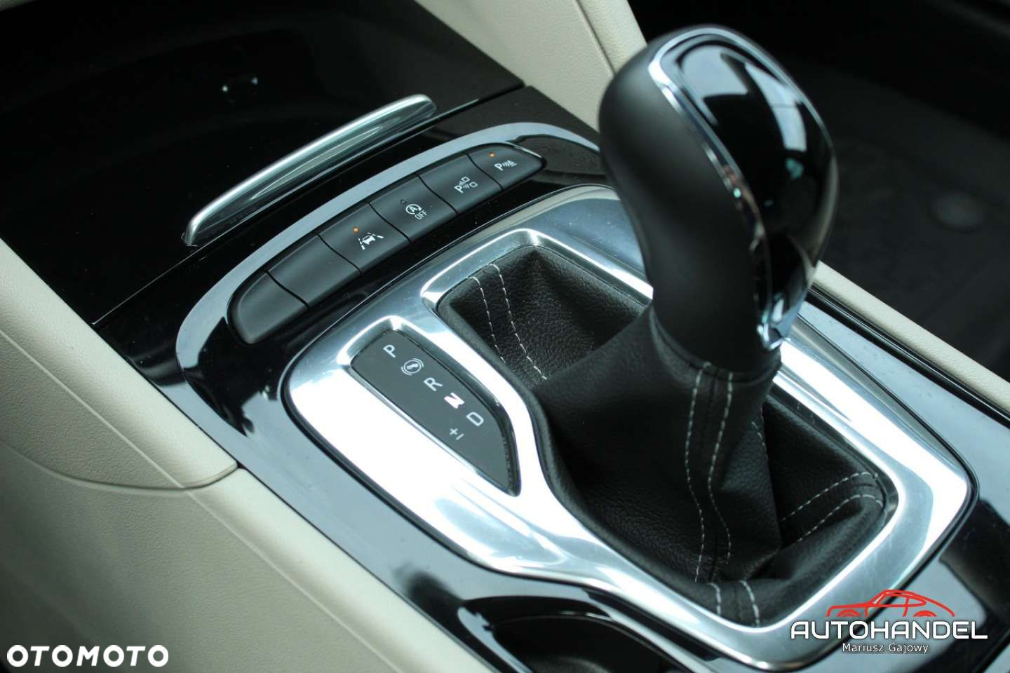 Opel Insignia - 23