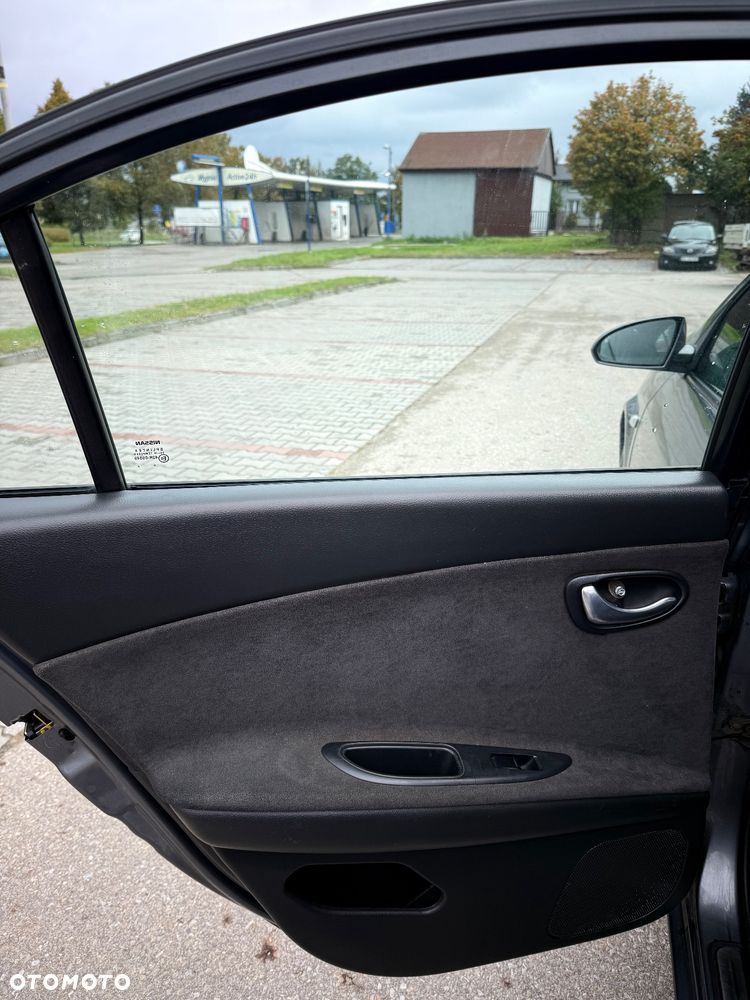 Nissan Primera - 11