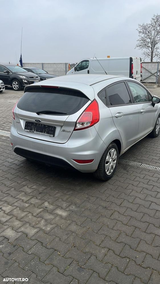 Dezmembram Ford Fiesta 1.6 diesel din 2013 - 3