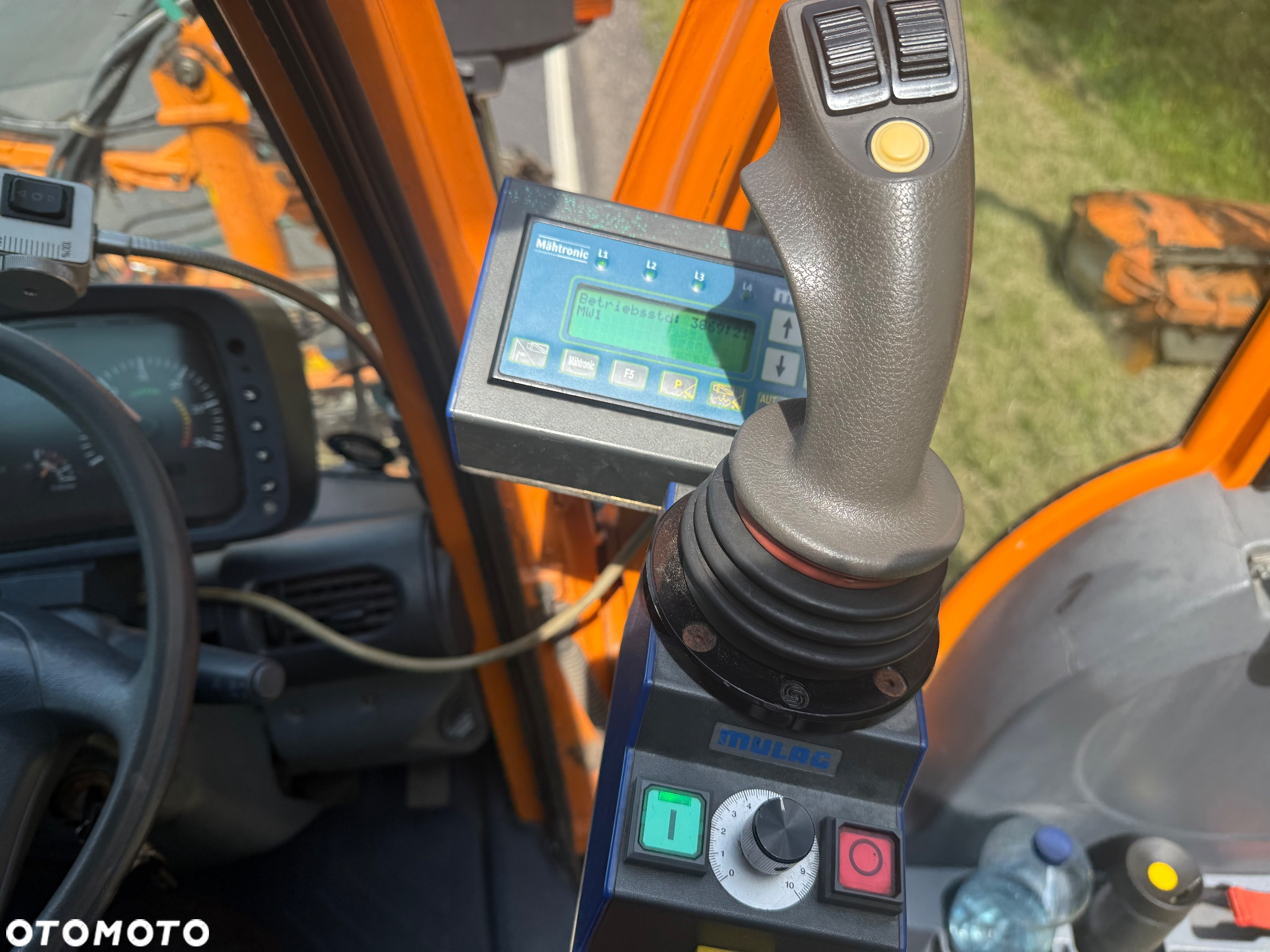 Mercedes-Benz UNIMOG U400 - 6