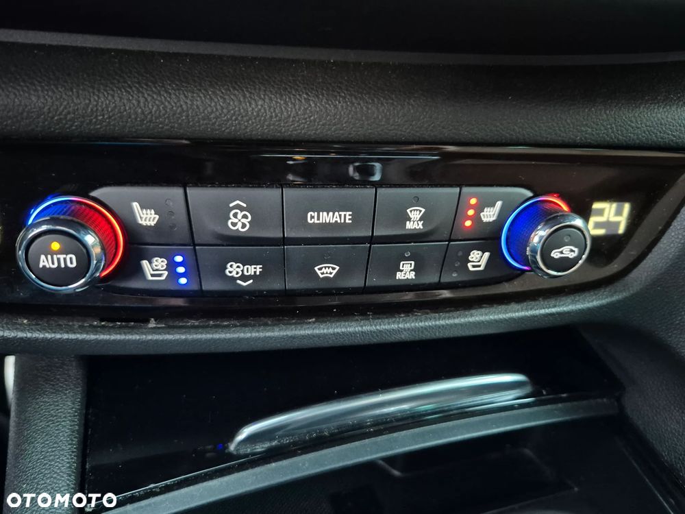 Opel Insignia - 13