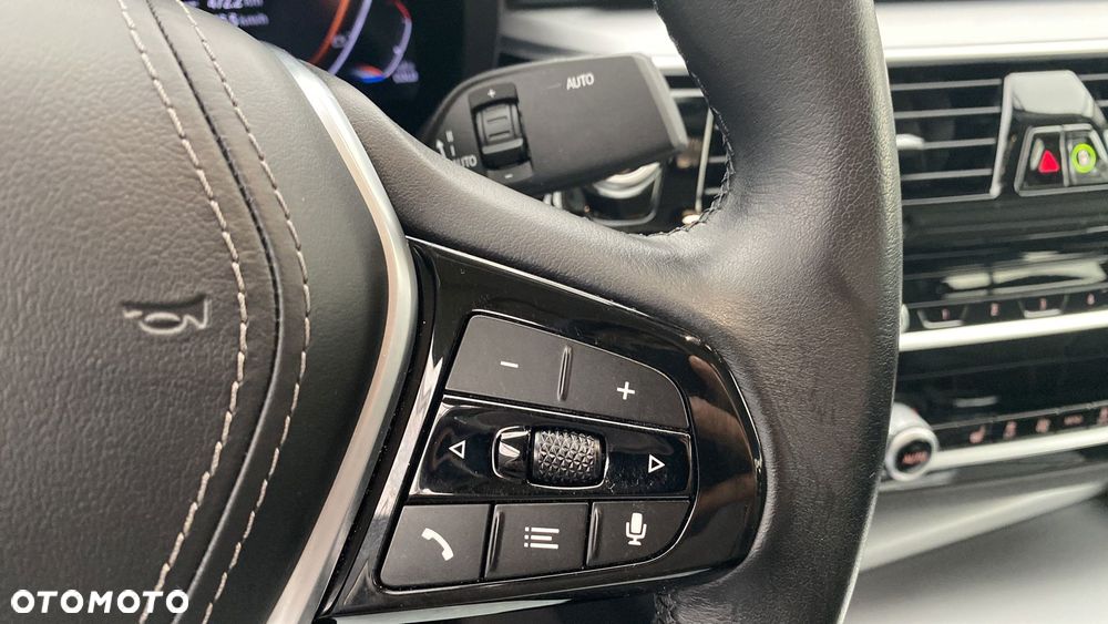BMW Seria 5 520d xDrive MHEV - 20