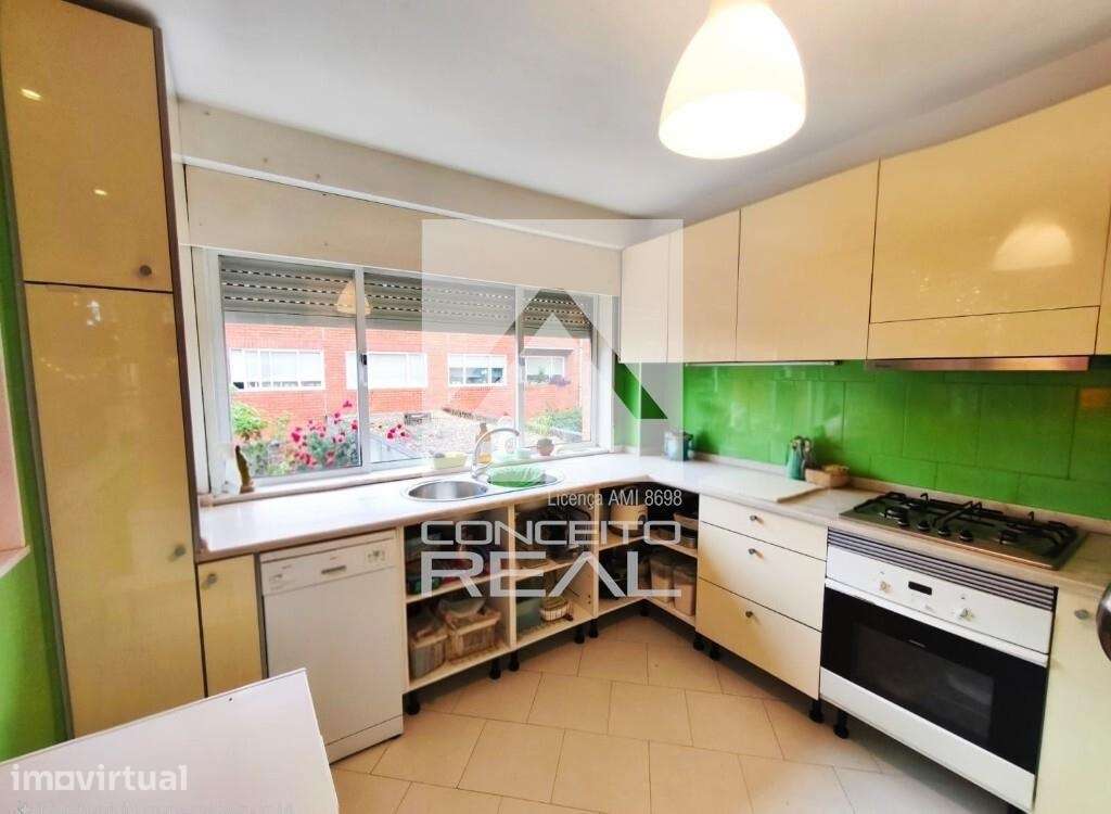 Apartamento T4 Duplex - Cooperativa dos Arquitectos - Grande imagem: 3/39
