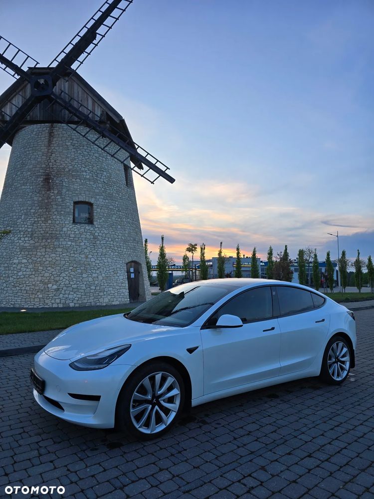 Tesla Model 3 Standard Reichweite Plus Hinterradantrieb - 1