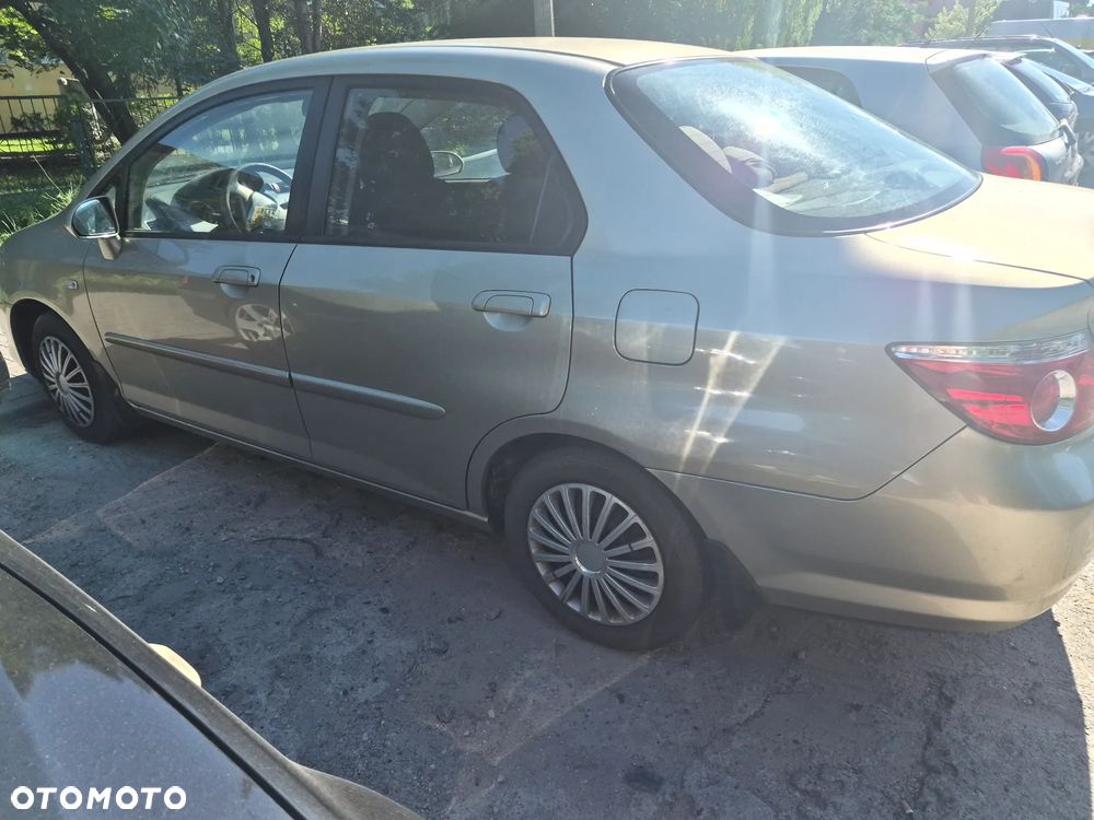 Honda City 1.4 Comfort - 10